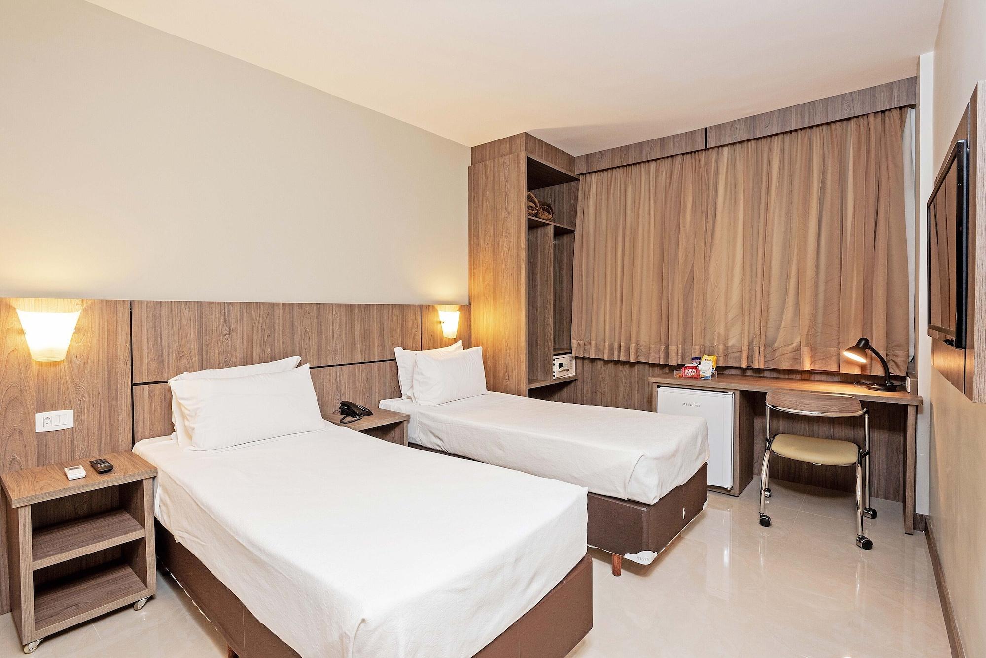 Hotel Slim Av. Torres By Slaviero