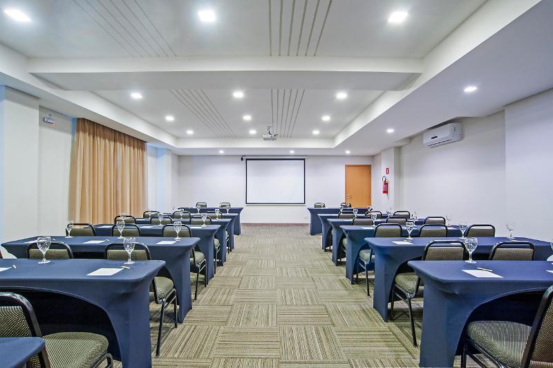 Hotel Slim Av. Torres By Slaviero